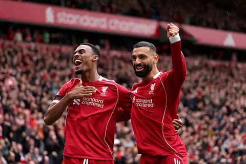  الهدف الـ250 ومطاردة روني.. ماذا ينتظر صلاح في مباراة كريستال بالاس وليفربول؟